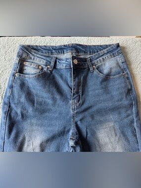 NWOT Classic Blue Denim Jeans size 14